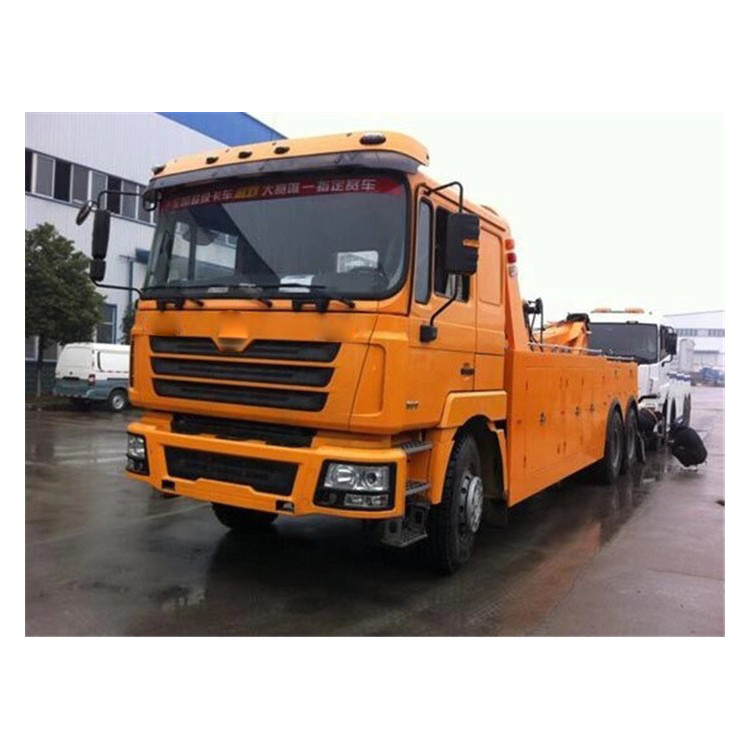 后双桥一拖一清障车